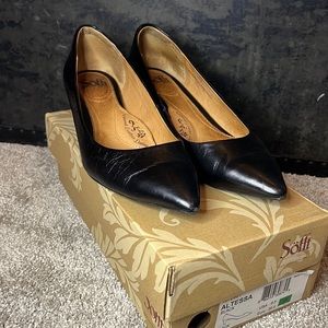 Sofft Altessa Leather Heels Black size 8.5 Wide